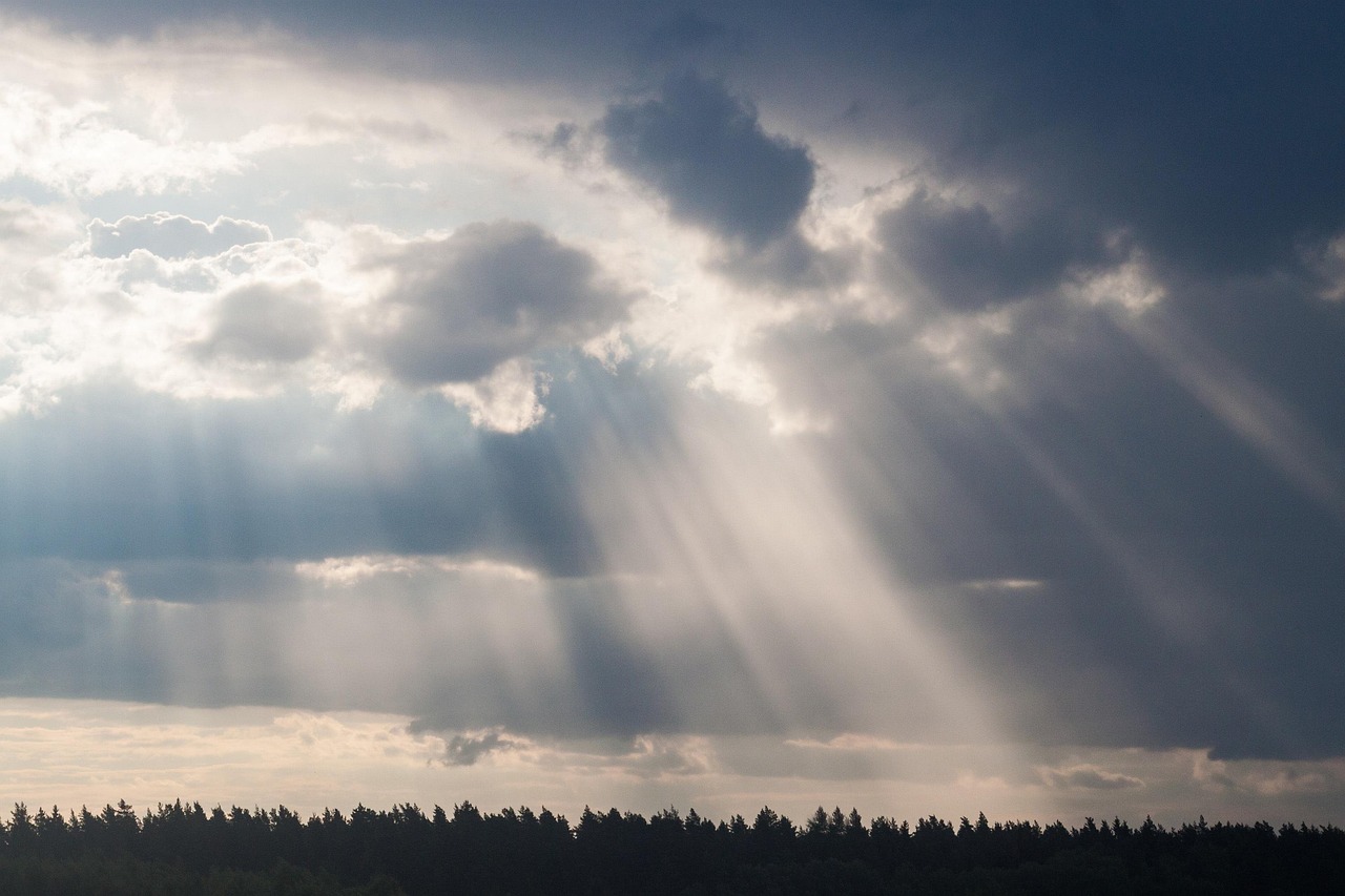 厘明星,閃耀光芒與深邃洞察的星辰之旅